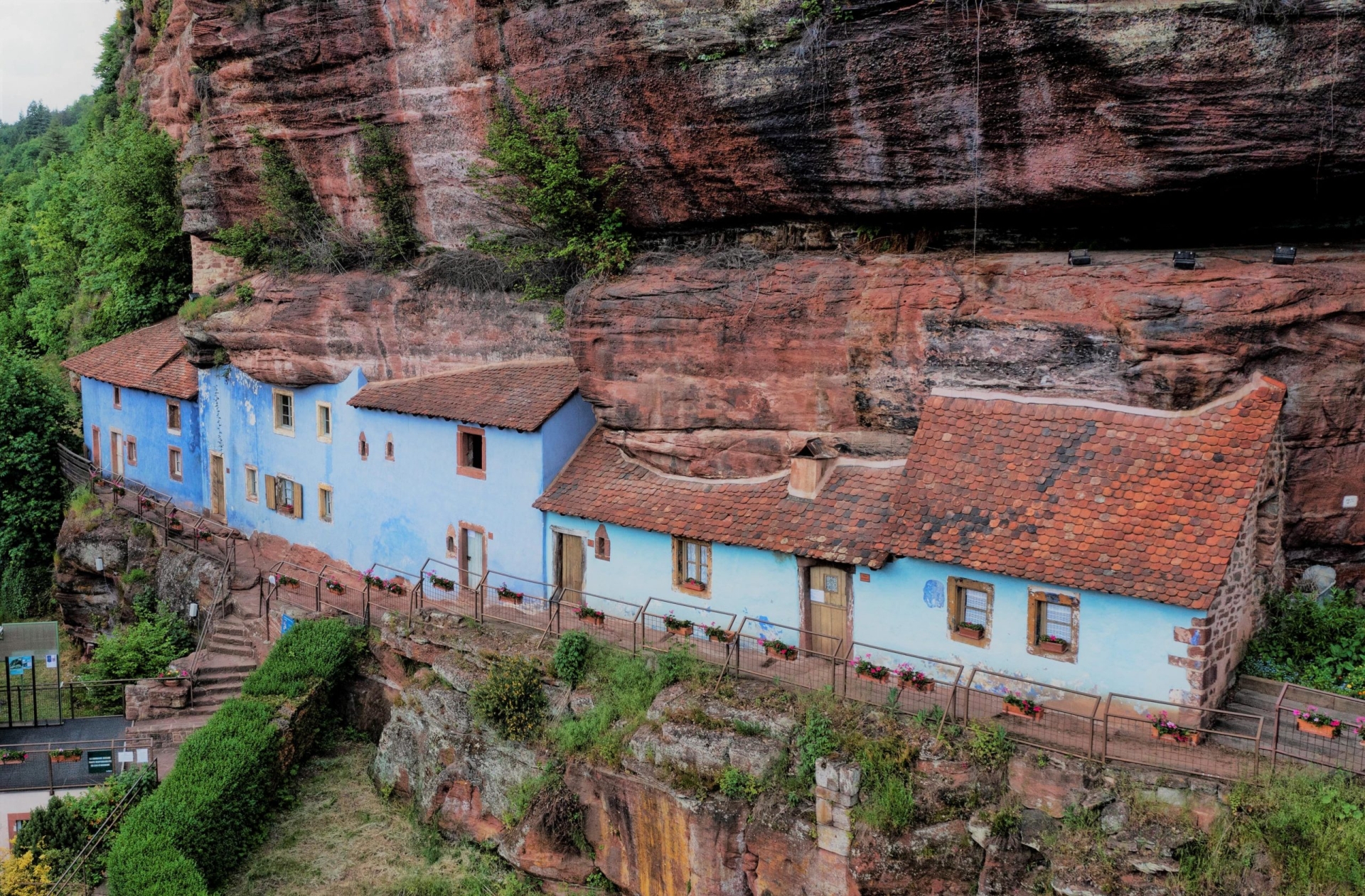 slider-maisons-des-rochers